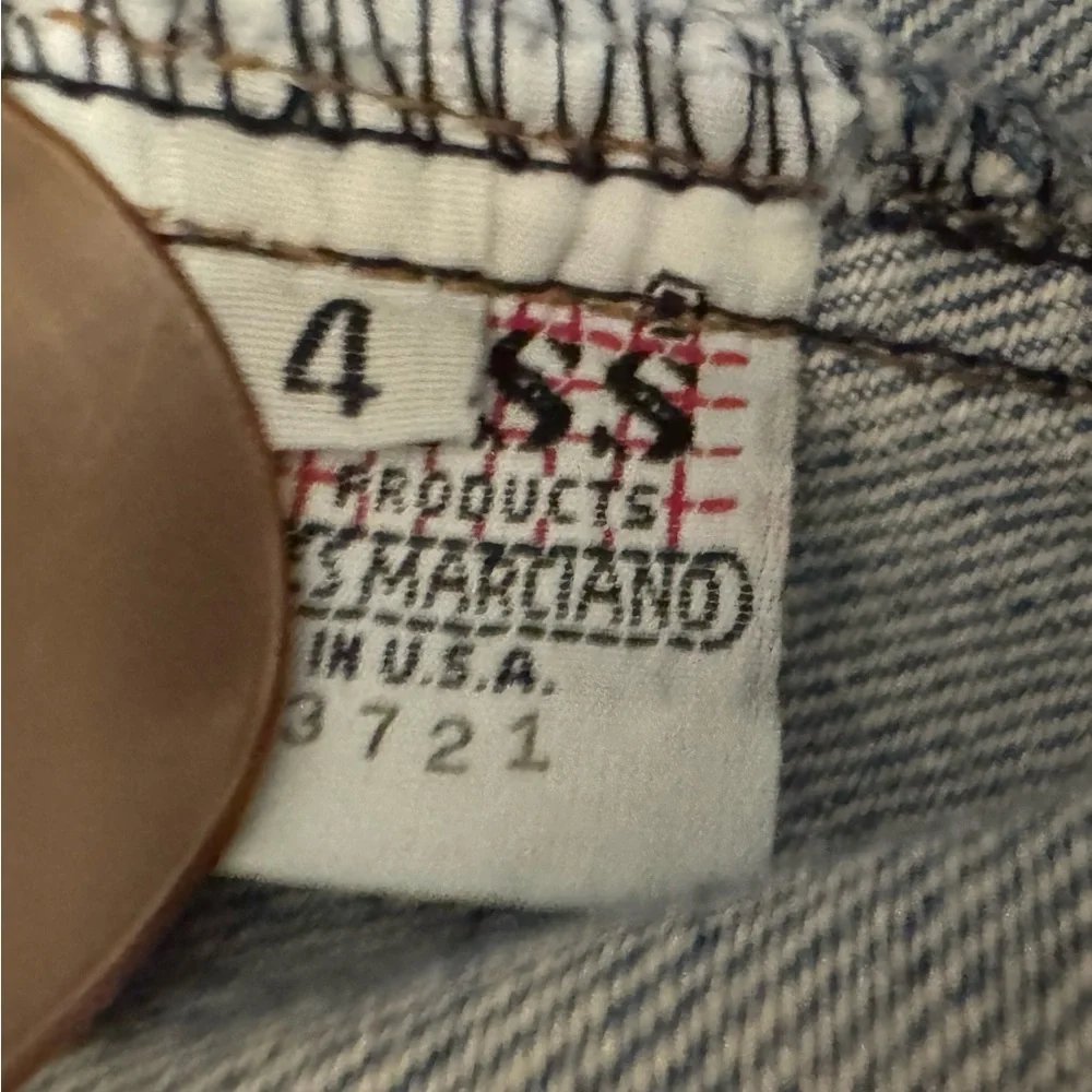 VINTAGE GUESS BIB OVERALLS  SHORTS WOMEN SIZE 4 FADED  COLLEGE THRASHED 80S CALI - Picture 7 of 7